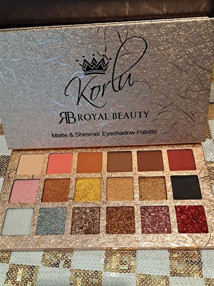 Women  Eye Shadow KRB gold deluxe