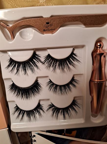 Women  Magnetic Lashes