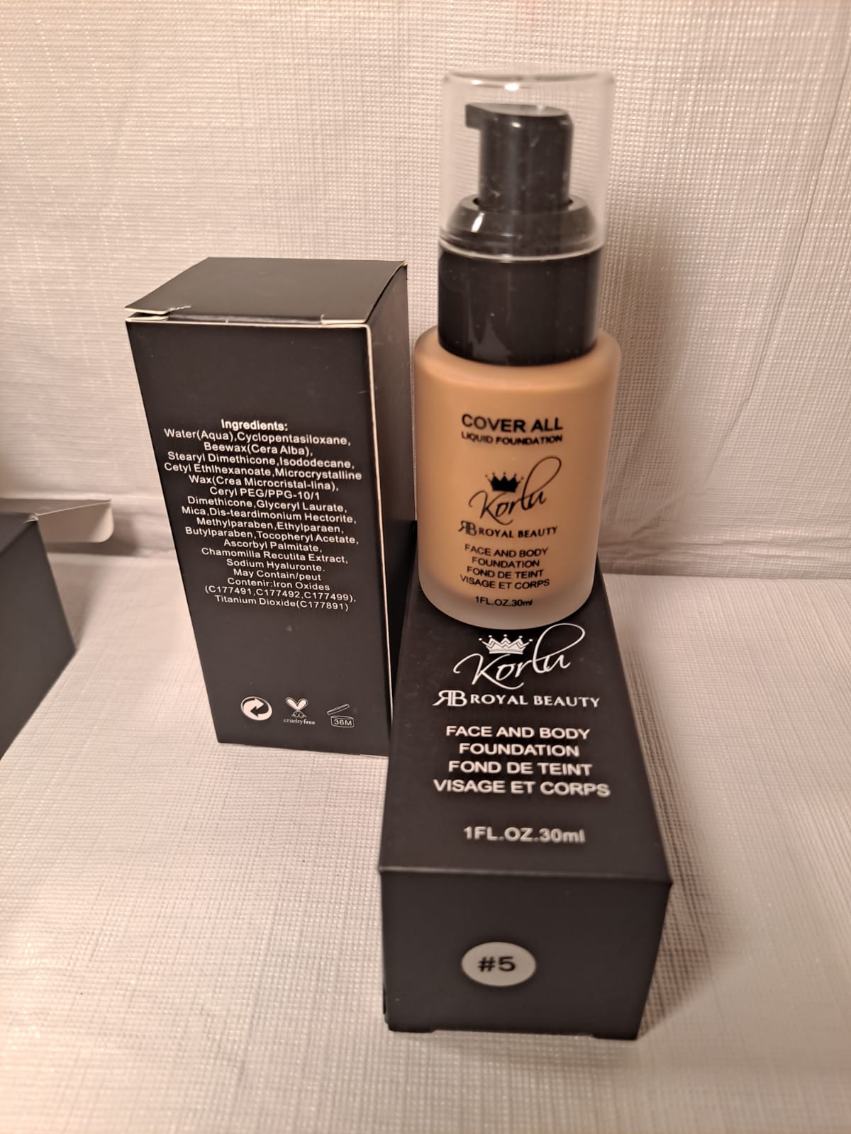 Women KRB's liquid matte foundation